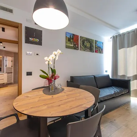 Yugogo Pellico 8 Centro 4* Trento