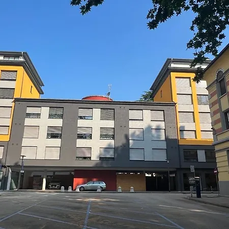 Aparthotel Yugogo Pellico 8 Centro Trento