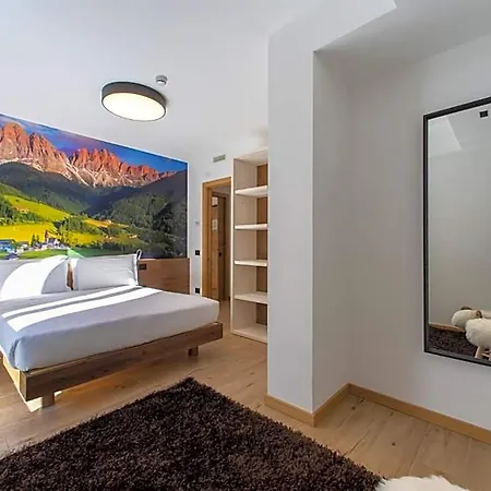 Aparthotel Yugogo Pellico 8 Centro