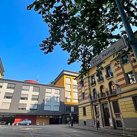 Yugogo Pellico 8 Centro Aparthotel Trento