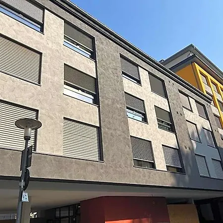 Yugogo Pellico 8 Centro 公寓式酒店 特伦托