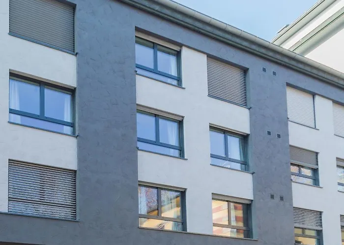 Yugogo Pellico 8 Centro Hotel apartamentowy