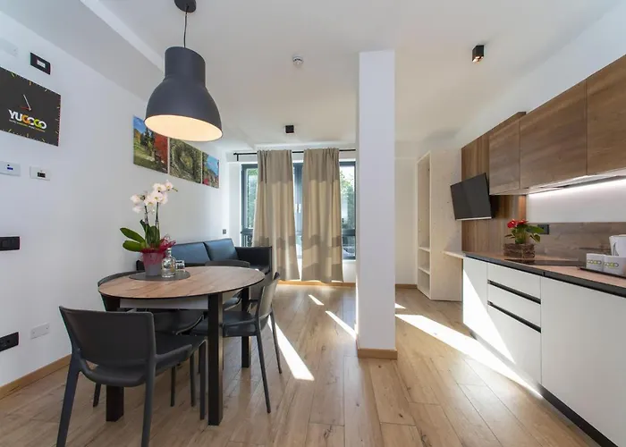 Yugogo Pellico 8 Centro Hotel apartamentowy Trydent